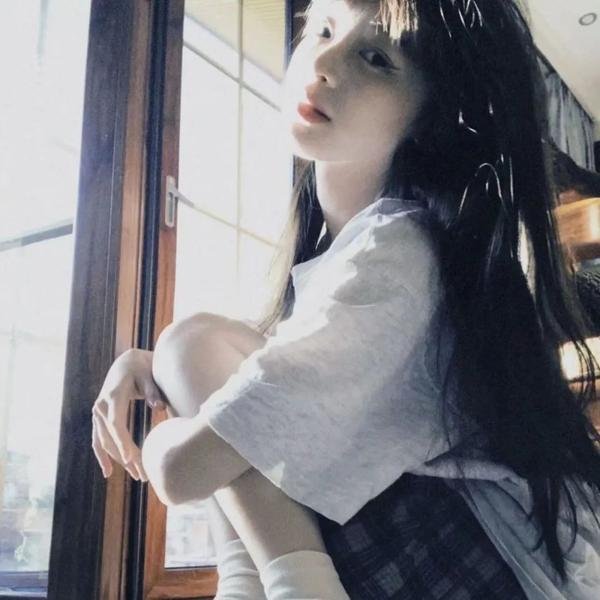 毛衣女郎
